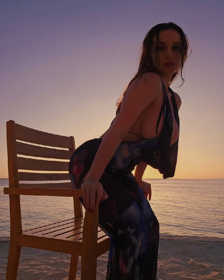 Sexy girl Miranda Faith nude in Guarulhuis