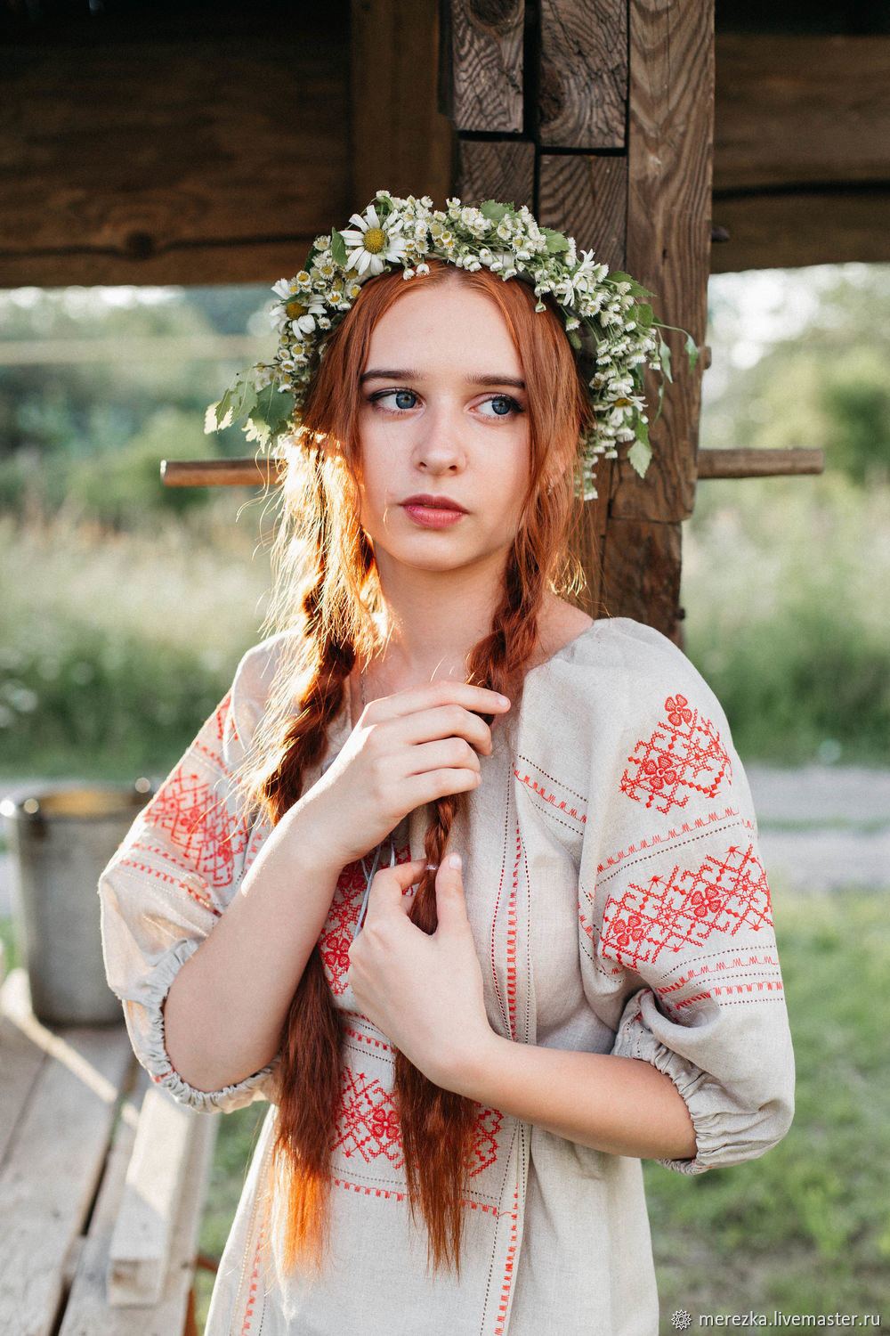 Girls in Slavic costumes in Guarulhuis