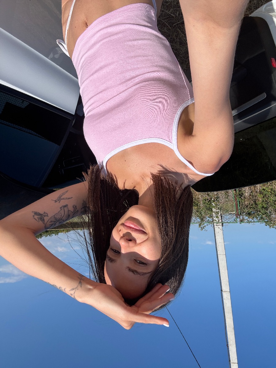 Sexy model Tina in Guarulhuis